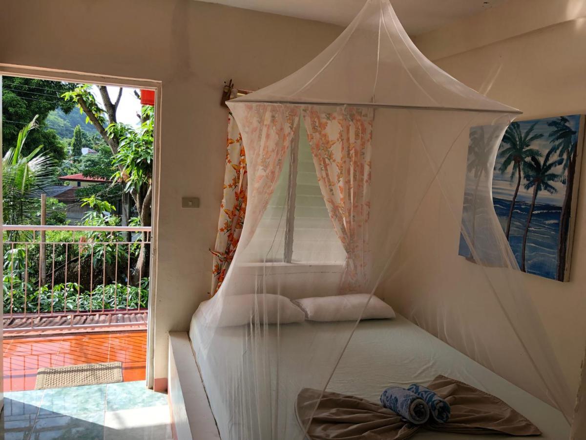 Amami Garden Hostel Puerto Galera Buitenkant foto